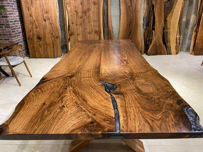 Walnut Table Btc 1173