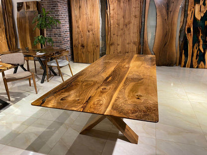 Walnut Table Btc 1174