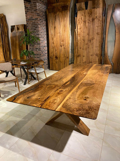 Walnut Table Btc 1174