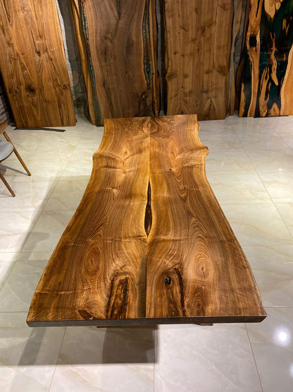 Walnut Table Btc 1175