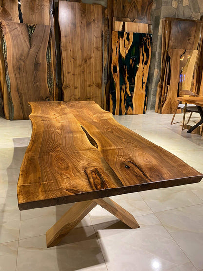 Walnut Table Btc 1175