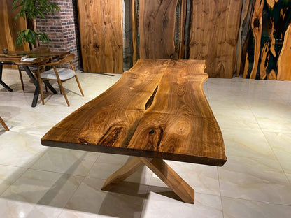 Walnut Table Btc 1175