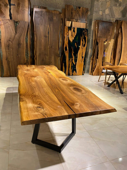 Walnut Table Btc 1176