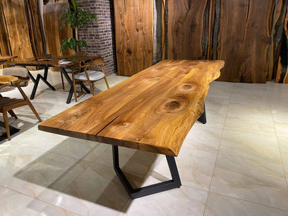 Walnut Table Btc 1176