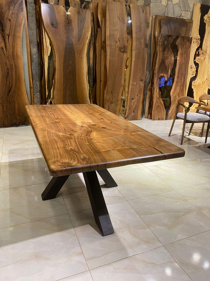 Walnut Table Btc 1177