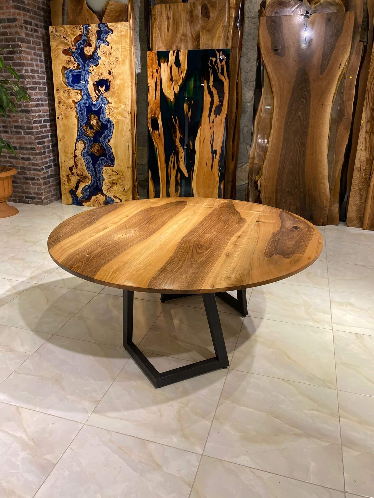 Walnut Table Btc 1183 – Gul Natural