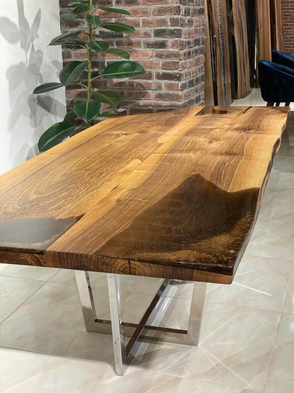 Walnut Table Btc 952