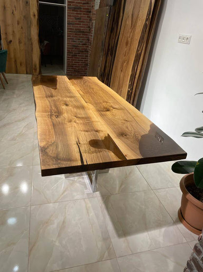 Walnut Table Btc 952