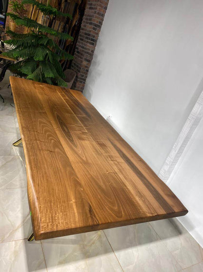 Walnut Table Btc 973