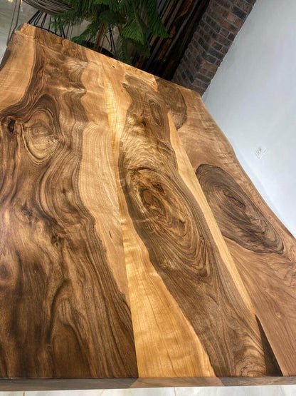 Walnut Table Btc 983 - 1