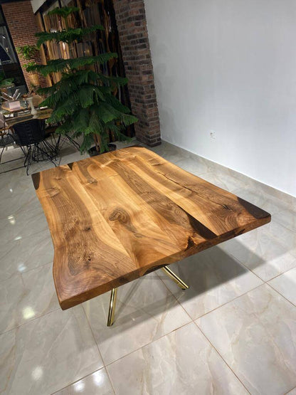 Walnut Table Btc 983