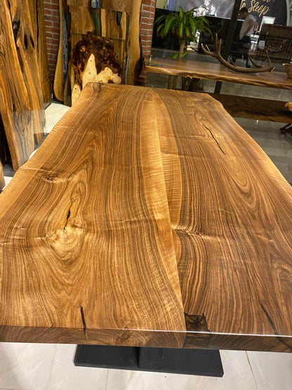 Walnut Table Btc 984