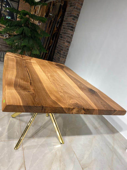 Walnut Table Btc 987