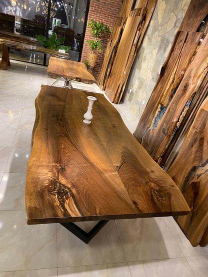 Walnut Table Btc 989