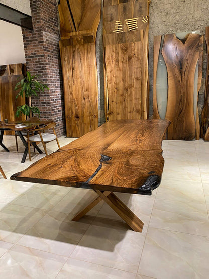 Walnut Table Btc 1173