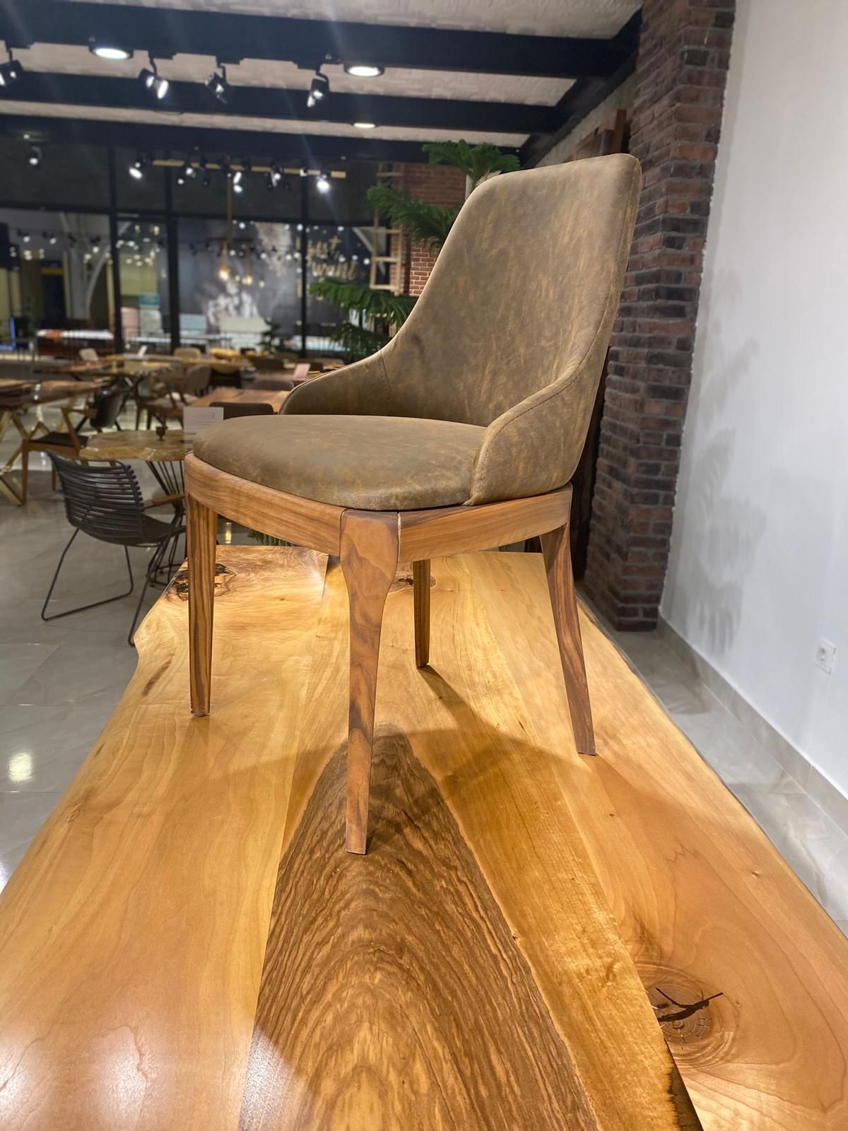 Relax Walnut Wood Chair