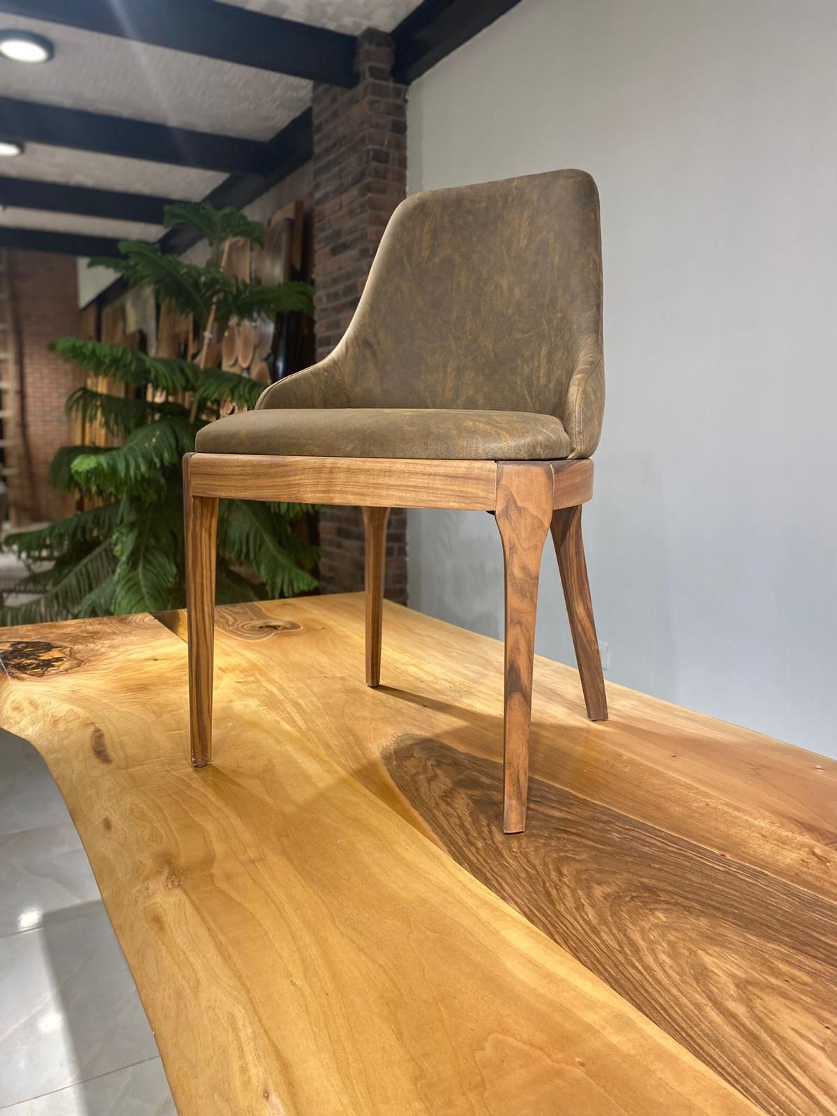 Relax Walnut Wood Chair