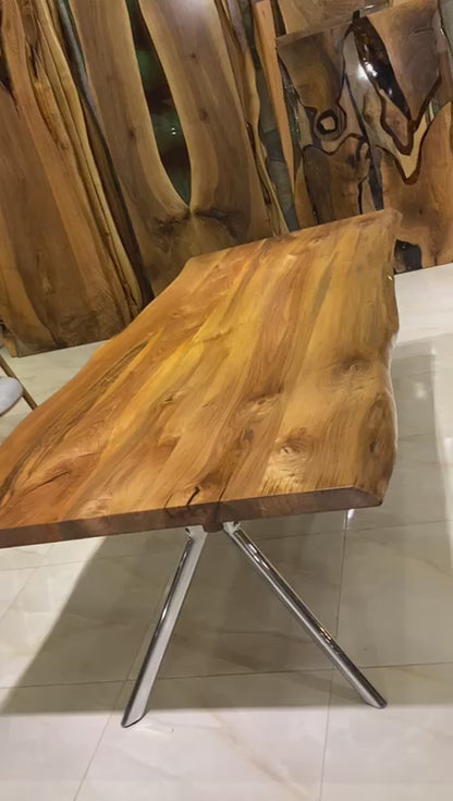 Walnut Table Btc 1159