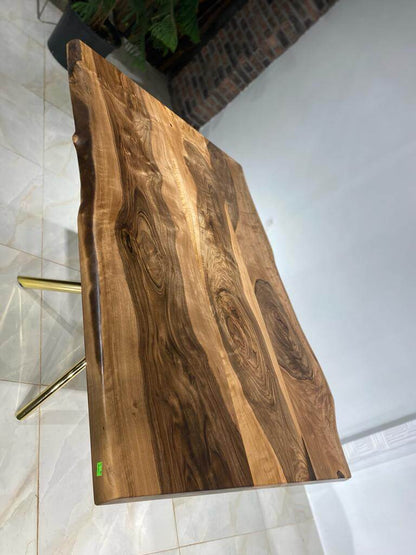 Walnut Table Btc 983 - 1