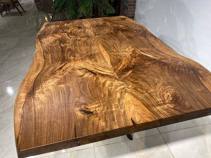 Walnut Table Btc 1006