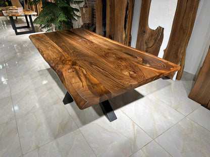 Walnut Table Btc 1123