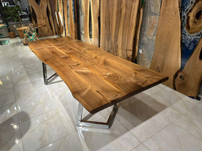 Walnut Table Btc 1128