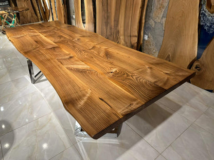 Walnut Table Btc 1128