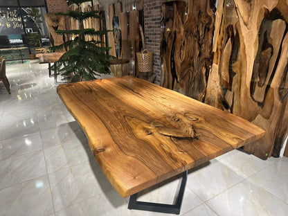 Walnut Table Btc 1126