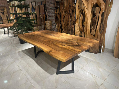 Walnut Table Btc 1126